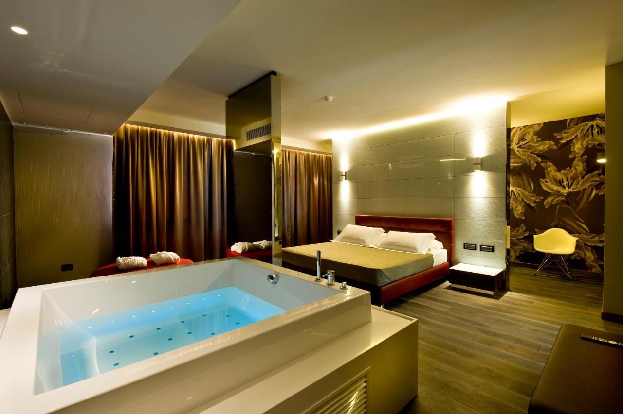 Viola Mhotel غروميلو ديل مونتيه المظهر الخارجي الصورة
